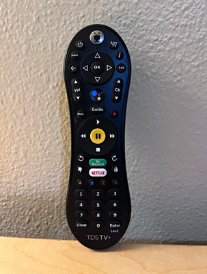 TDS TV+ Wireless Remote Control URC-R37022DA00-00007 Netflix Button Black Works!