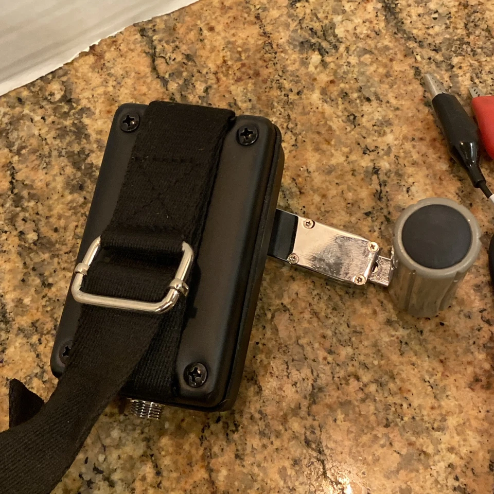 Technical Data 30w 15 V DC 0-3A Hand Crank Generator XQ30W-01 - Image 4 of 4