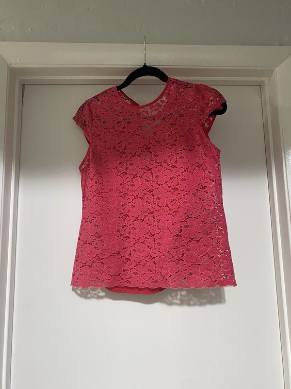 Women's Medium Shirt Set of 2
