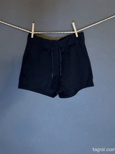 Lululemon Athletica On The Fly Short Size 6 B...