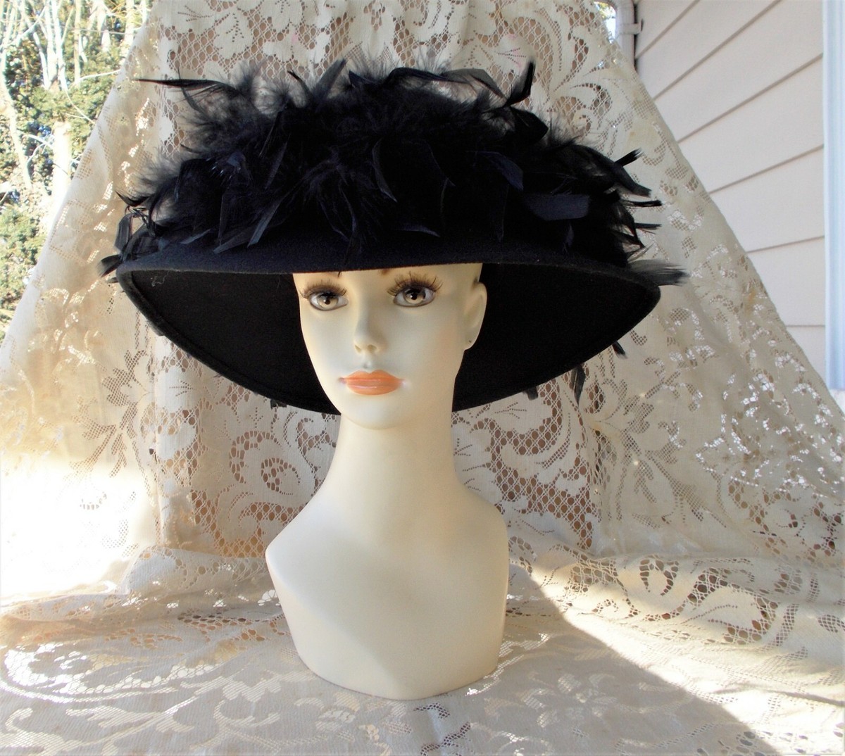 Vintage Womens Betmar New York 100% Wool Black Hat Round Feathers Union Made USA Vintage Women main image 4