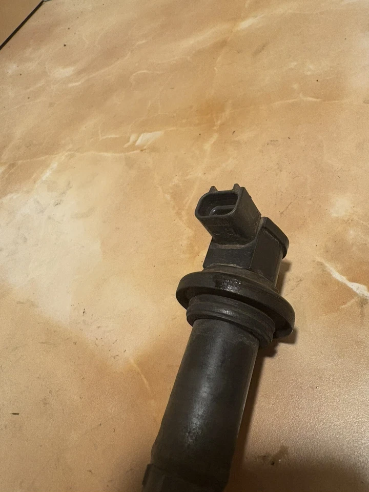 2003 YAMAHA YZ250F OEM катушка зажигания в сборе свеча зажигания загрузки 5UL-82310-10-00 - Изображение 2 из 4