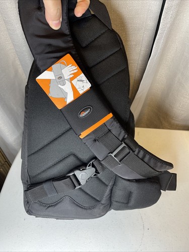 Lowepro SlingShot 100 AW All Weather Sling Camera Bag Black Gray Very Nice🔥 - Picture 4 of 8
