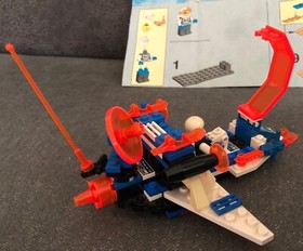 LEGO &reg; SYSTEM 6879 SPACE ICE PLANET BLIZZARD BARON * WITH FIGURE AND INSTRUCTIONS *