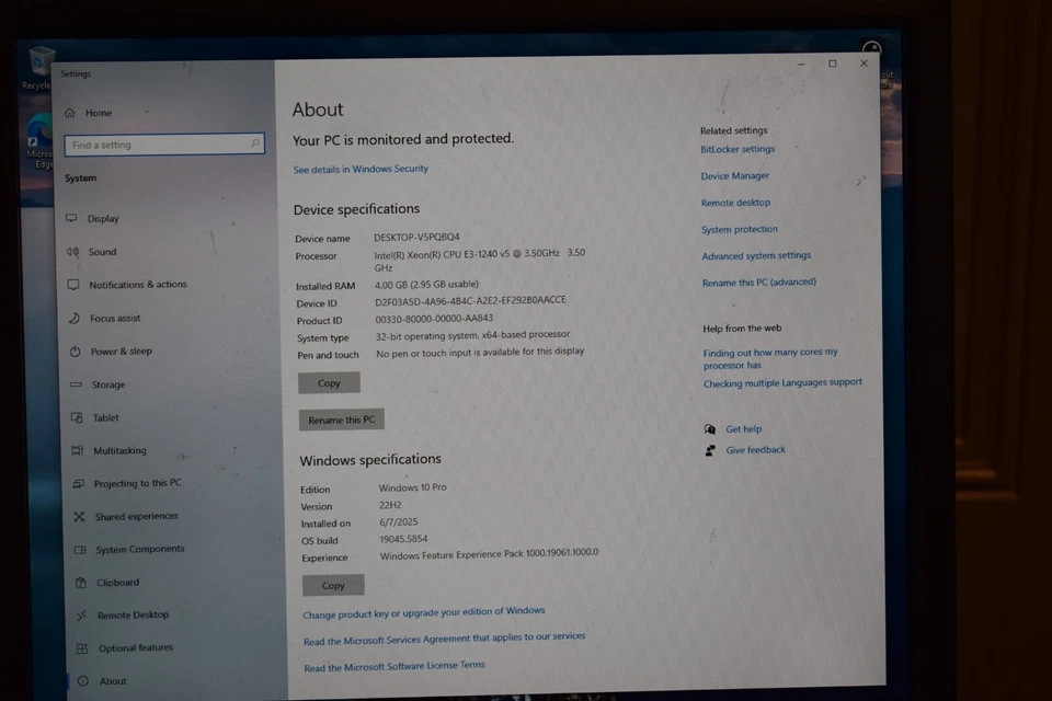 HP Z240 Xeon E3-1240v5 @ 3.5GHz 256GB SSD Windows 10 Pro 32-bit Parallel Port - Image 3 of 4