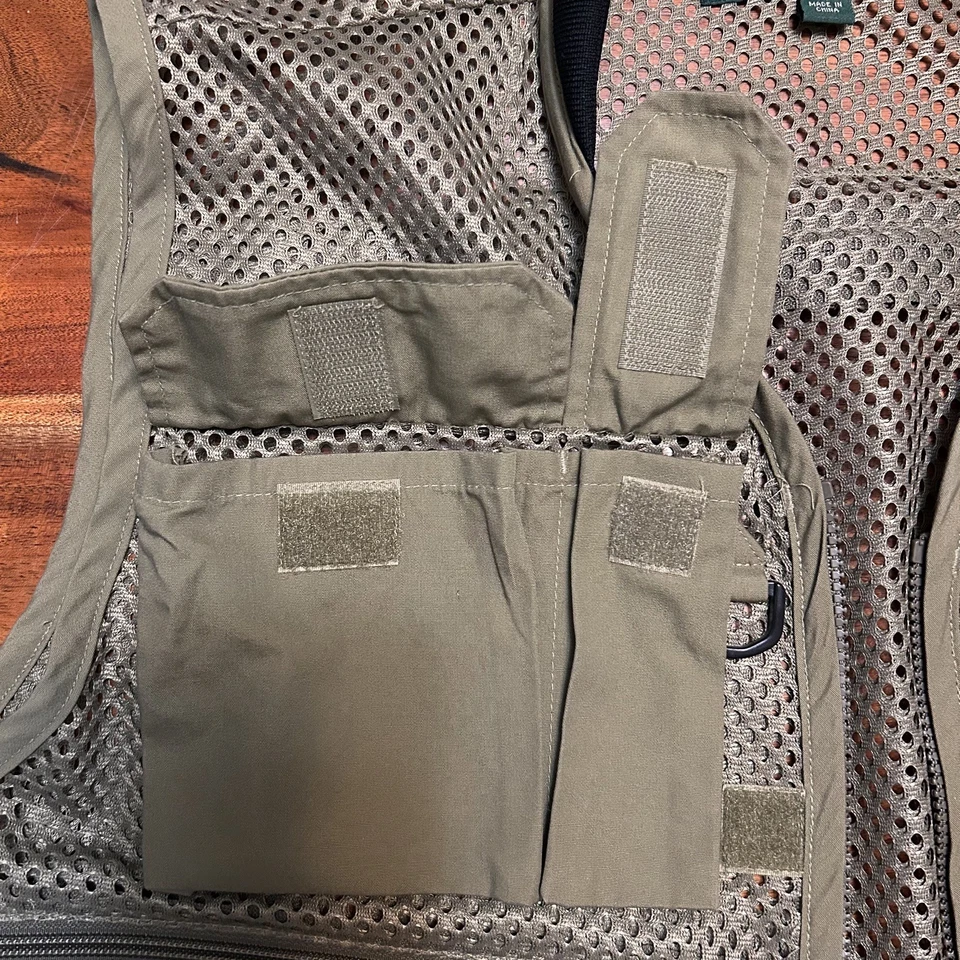 Chaleco de pesca con mosca Orvis para hombre bolsillos medianos malla carga táctico verde oliva Foto 4 de 4