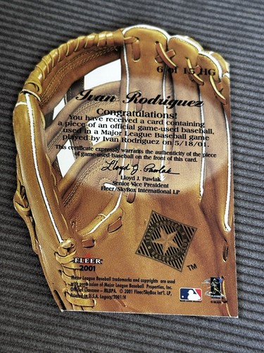 2001 Fleer Legacy Hot Gloves Relic Ivan Rodriguez Texas Rangers Patch - Picture 2 of 2