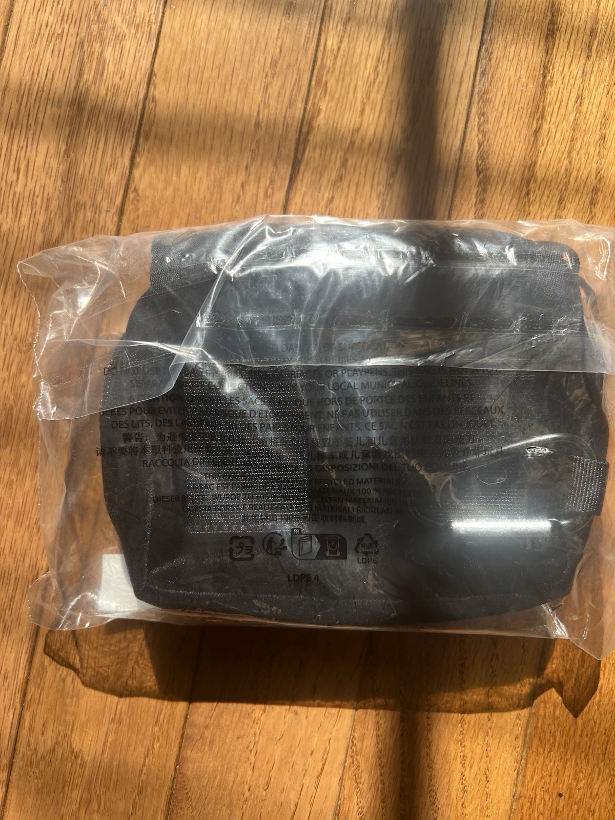 Supreme velvet mini pouch thumbnail 3