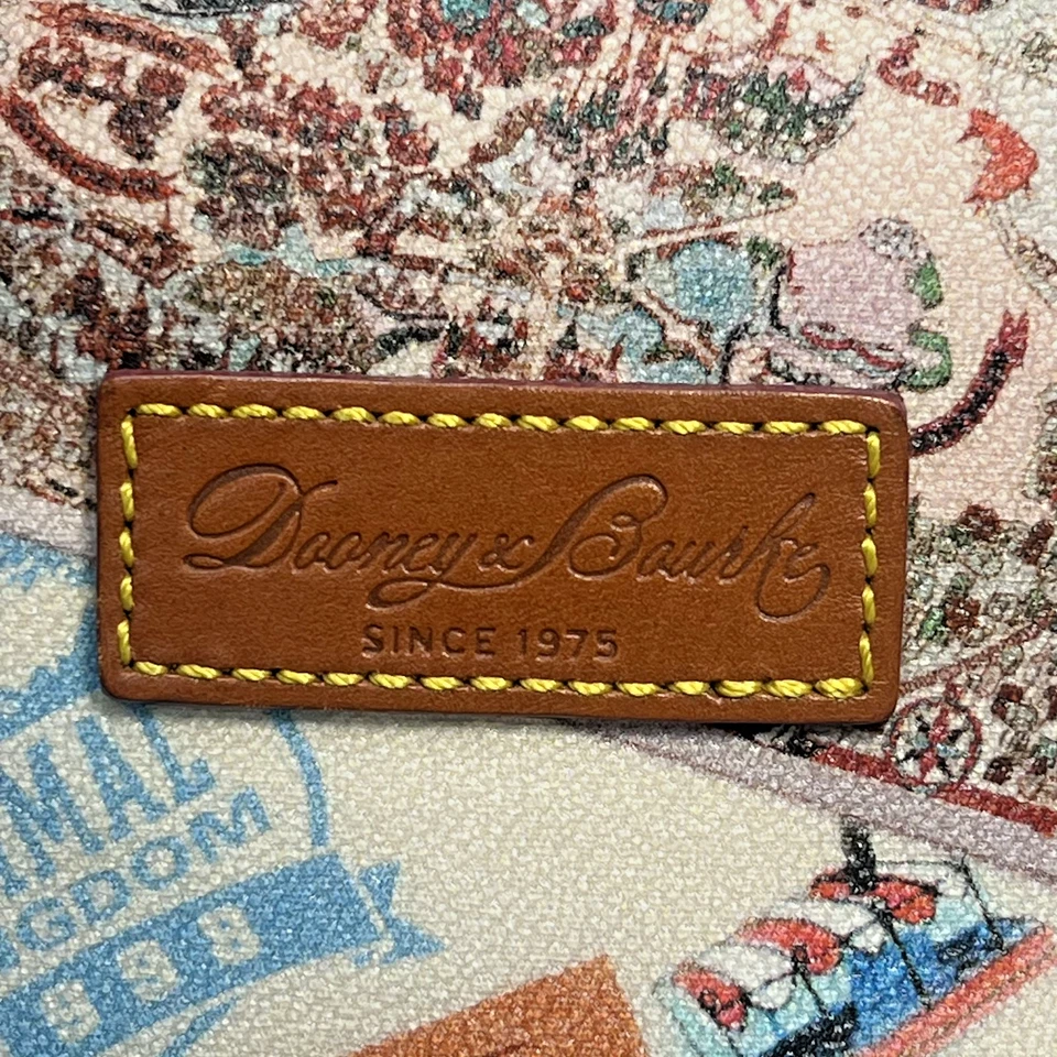 Bolso de Mano Dooney And Bourke Walt Disney World 40 Aniversario Bucket Usado en Excelente Condición Foto 2 de 4