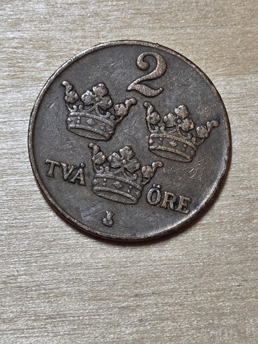 Sweden 2 Ore coin, 1930. KM# 778, bronze. Monogram of King Gustaf V. 3 Crowns. - Picture 4 of 4