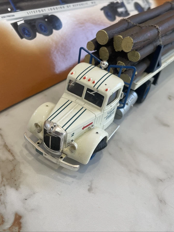 B9 1:50 CORGI US50705 MACK LJ TRUCK WITH TRAILER LOG WOOD LITEFOOT NMINT - Image 3 of 4