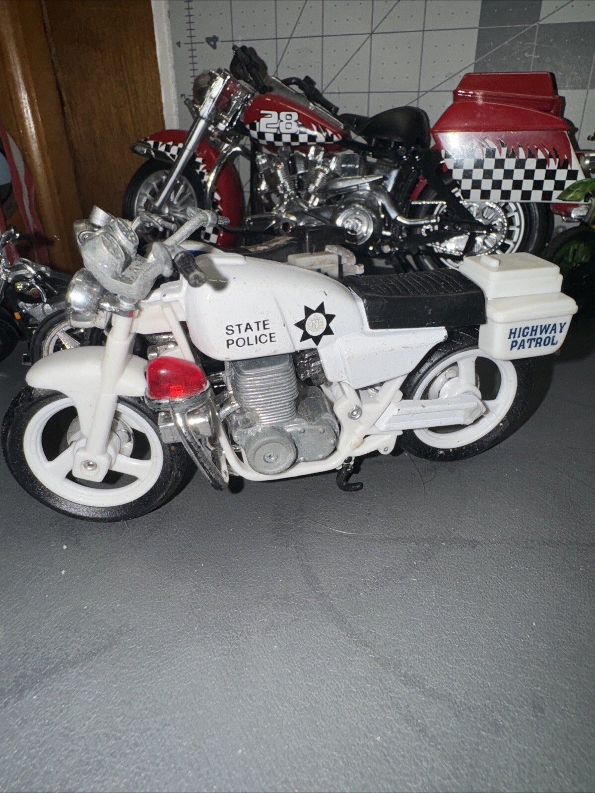 Picture 5 of 24