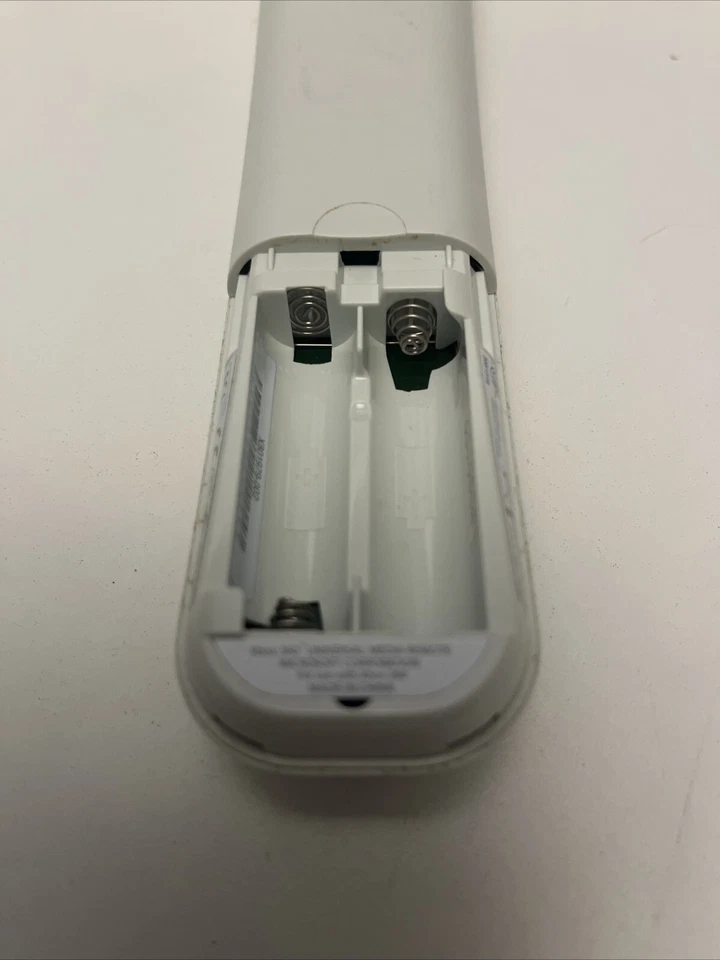 MICROSOFT XBOX 360 DVD UNIVERSAL MEDIA REMOTE CONTROL X801979-002 - Image 2 of 4