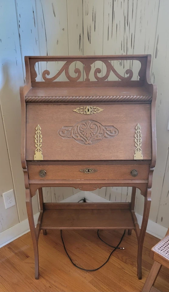 Desk Secretary Antique Drawer Shelf Colonial Book.  DELIVERY - Image 3 of 4