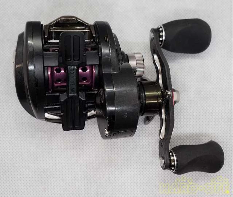 ABU GARCIA REVO ELITE 7 Bait Reel JDM EXC [USED from JAPAN] - Image 2 of 4