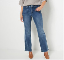 Laurie Felt - Rose Petal Denim Relaxed Flare Jeans - Medium Wash - 12