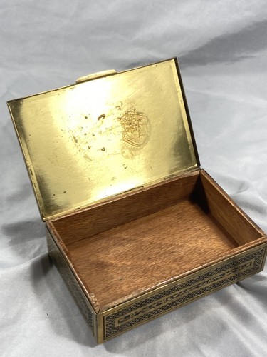 Antique 1905 Brass Trinket Cigar Cigarette Engraved Lined with Wood Vintage - Picture 22 of 24