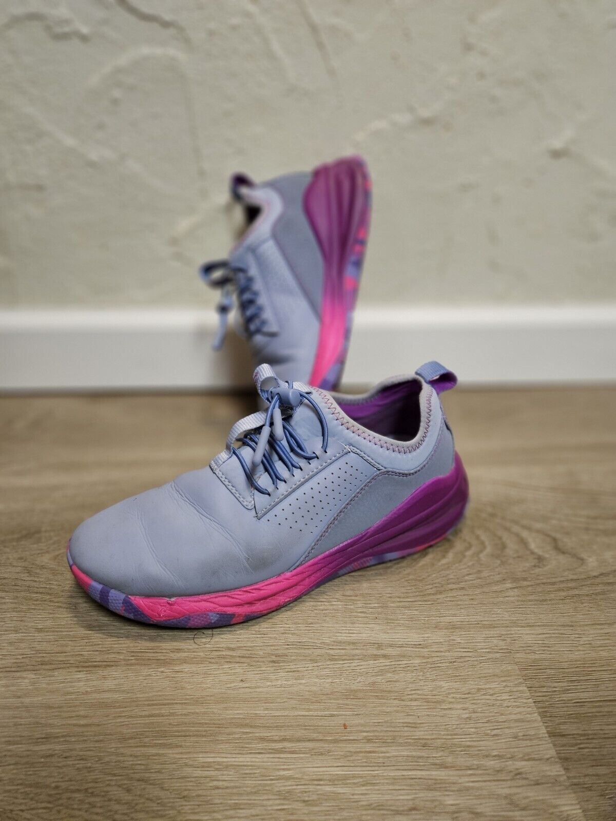 Clove Classic Gray Pink Nursing Shoes Sneakers He… - image 4