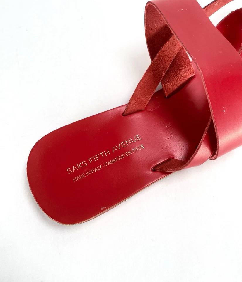 Sandalia Plana Saks Fifth Avenue Hecha en Italia Tanga Gruesa Cuero Rojo EE. UU. 9 Foto 4 de 4