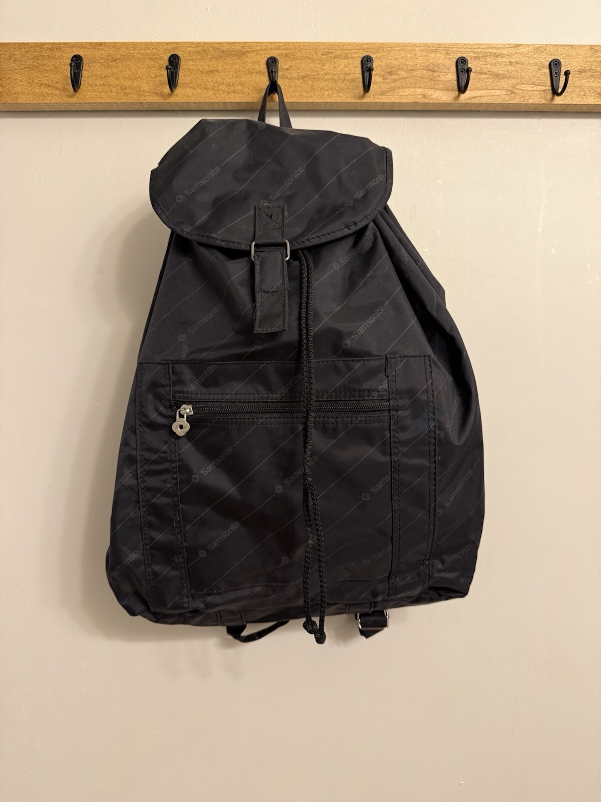 Vintage Samsonite Black Drawstring Backpack with … - image 1