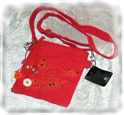 CANVAS TASCHE Umhängetasche mit Pailletten und Verzierungen - rot