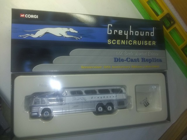 diecast greyhound bus