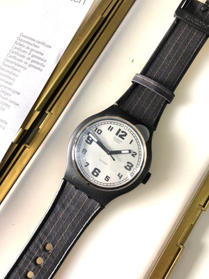 SWATCH X-LARGE -  SUDB105DU VESTITO CLASSICO  EXCLUSIVE VIA SPIGA MILANO - NEW