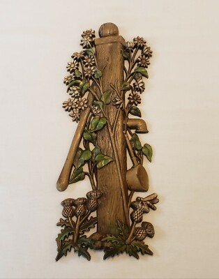 Vintage 18'' Burwood Products Resin Wall Plaque 0310 Wood Post Water Pump Foliage