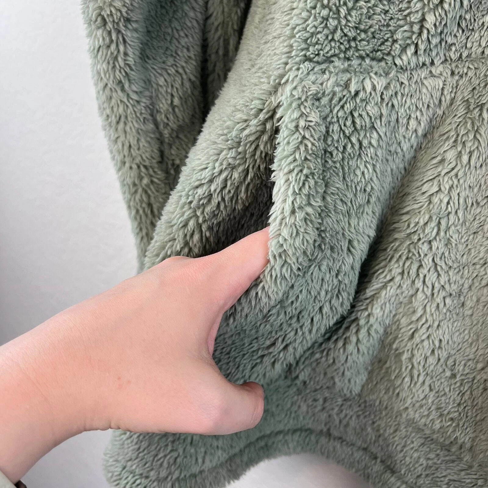 UNDERCOVER Felpa con cappuccio ROSA Victoria's Secret Teddy Sherpa quarto zip verde salvia taglia large