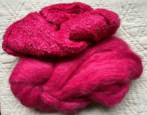 Mohair ""Mo"" artista del pile rosa brillante e mohair ad anello ""Locks ricci"" 466 g totale - Foto 2 di 3