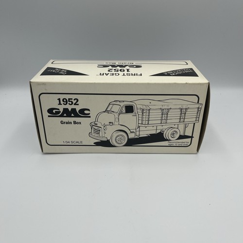 First Gear 1952 GMC Grain Box Truck Wayne Farms Inc. Feed & Seed 1/34 19-1005 - Picture 2 of 2