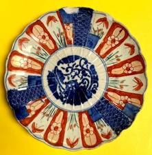 JAPANESE IMARI SCALLOPED AND FOOTED PLATE HAND PAINTED LATE 1800'S