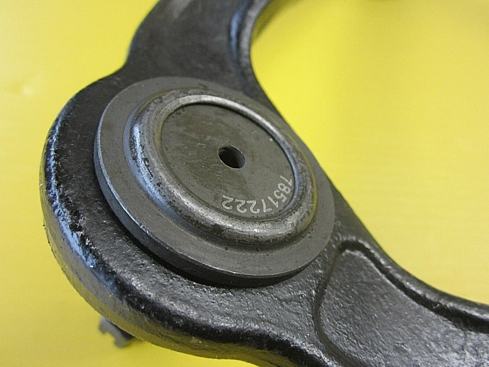 Brazo de control de rótula XRF superior inferior Silverado SIERRA Express Chevy GMC 1500 Foto 3 de 4