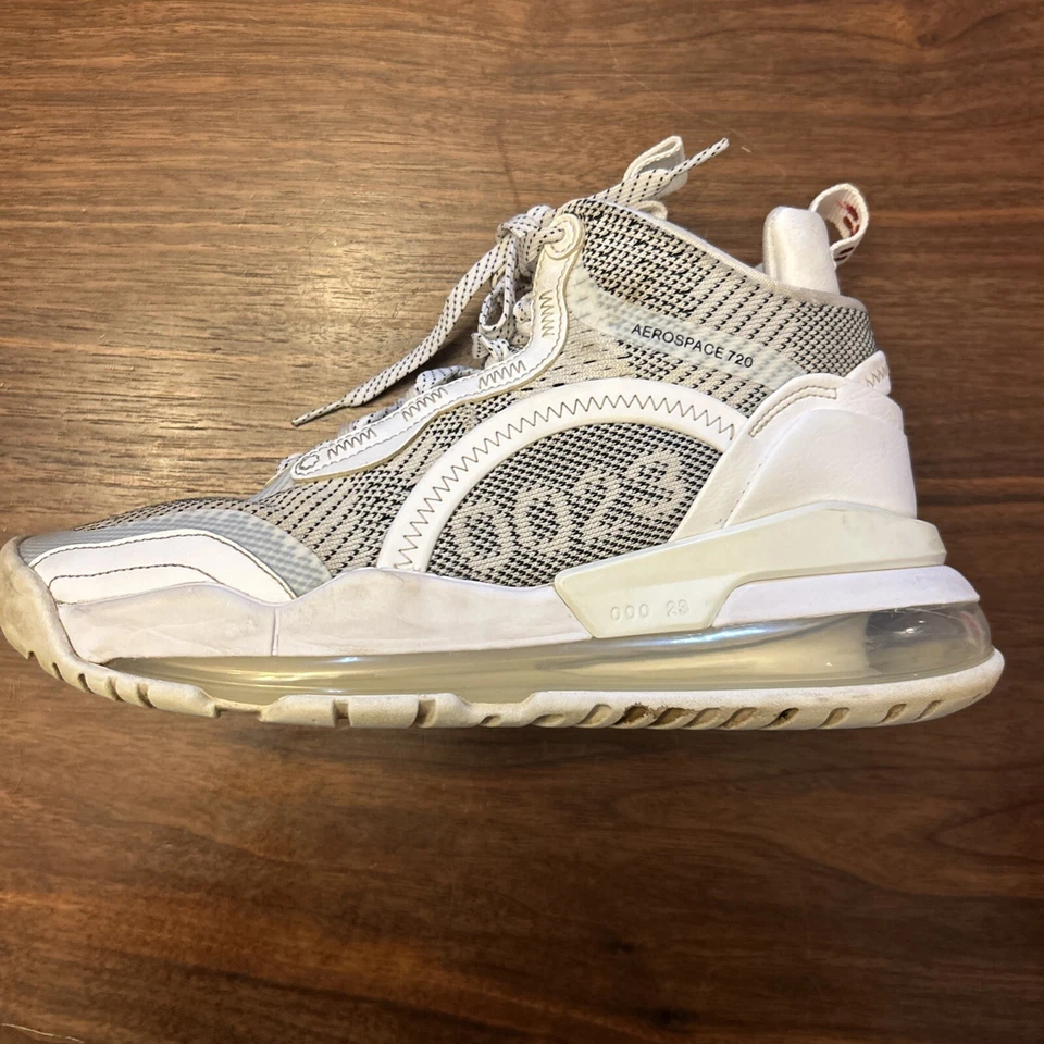 Talla 9.5 - Jordan Aerospace 720 JCRD Blanco Foto 2 de 4