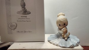 Precious Moments Disney Showcase | eBay