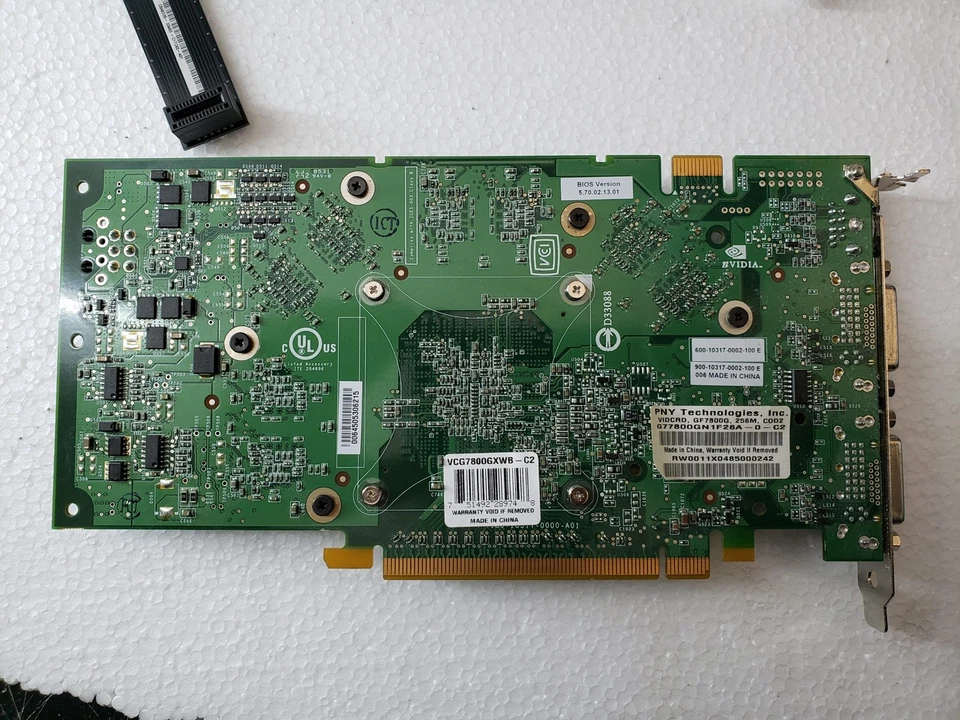 Lot of 2x NVidia GeForce 7800 GT PCIe 256MB GDDR3 Graphics Video Card GPU (GF... - Image 3 of 4