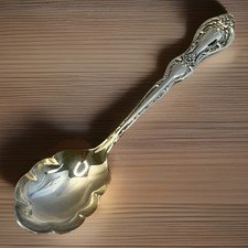 International Silver Beverly Manor  Scalloped...