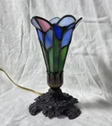 VTG Tiffany Style Stained Glass Desk Lamp Pond Lilly Zinc Base Tested