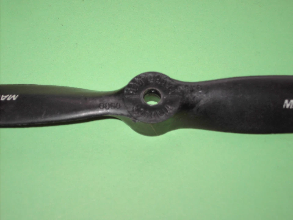 Master Airscrew 9x6 Windsor Propeller 0960 gebraucht, guter Zustand, 2 Stück - Bild 4 von 4
