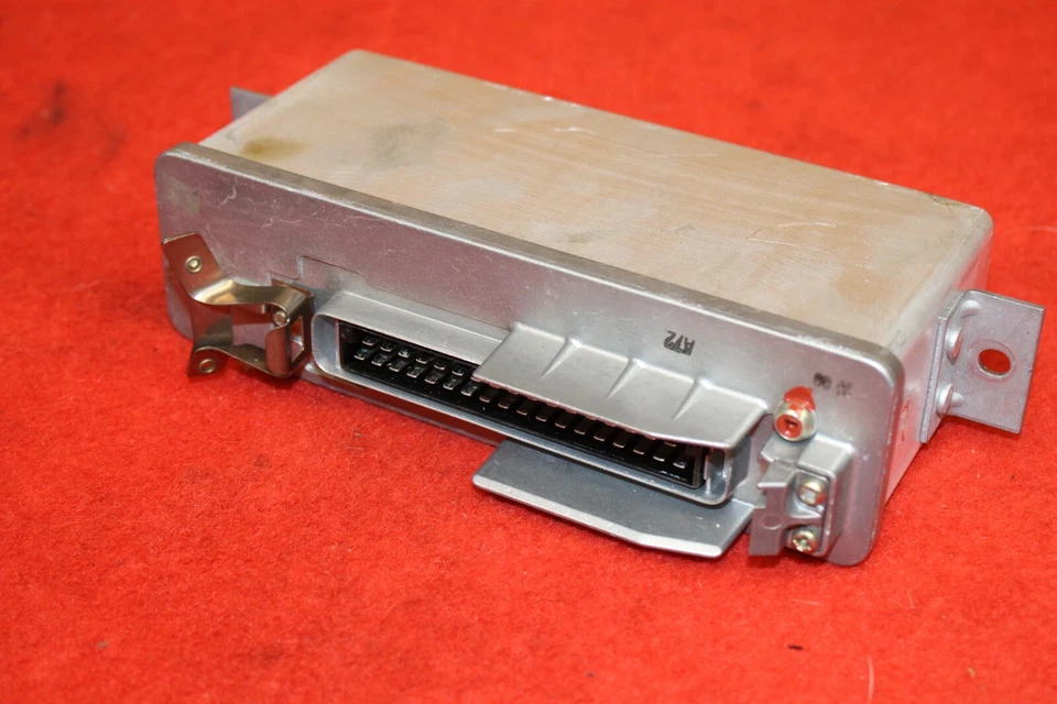 BMW E32 E34 735 750 525 535 M5 ABS Anti Lock Brake Control Module Unit OEM - Image 4 of 4