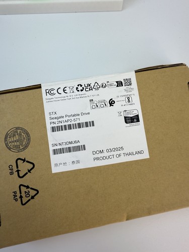 Seagate Unità Portatile HDD 2TB Micro USB HDD STGX2000400 *NUOVO DI ZECCA* - Foto 2 di 3