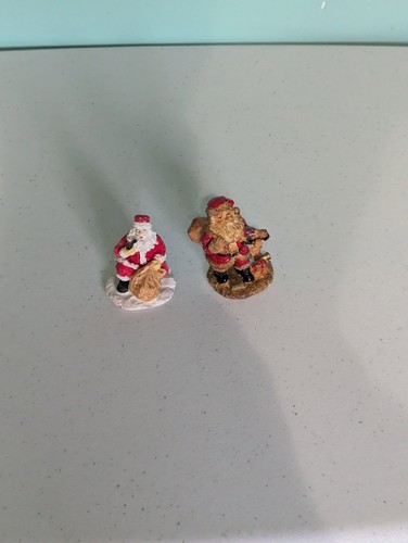 2 santa clause figurines one 3" resin & one 2.5" ceramic - Picture 9 of 10