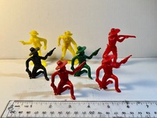 Tim Mee plastic VTG 1960's 60mm set of four Cowboys with guns.
