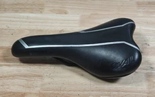 Oval Concepts 300 Saddle Black & White Road Racing Bicycle Seat