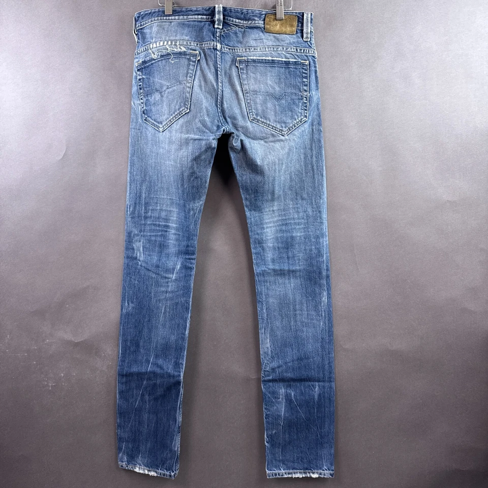 Jeans masculino Diesel 33x36 azul Thavar desbotado destruído 008B9 (Tag30x34) - Imagem 3 de 4