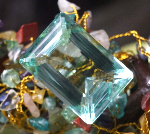 205.4 Ct Natural Flawless Swiss Green GIE Certified Emerald Cut Loose Gemstone - Picture 2 of 9