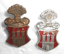 2 Originale Emailliertes Mützenabzeichen, Abzeichen der Hamburger Polizei Wache