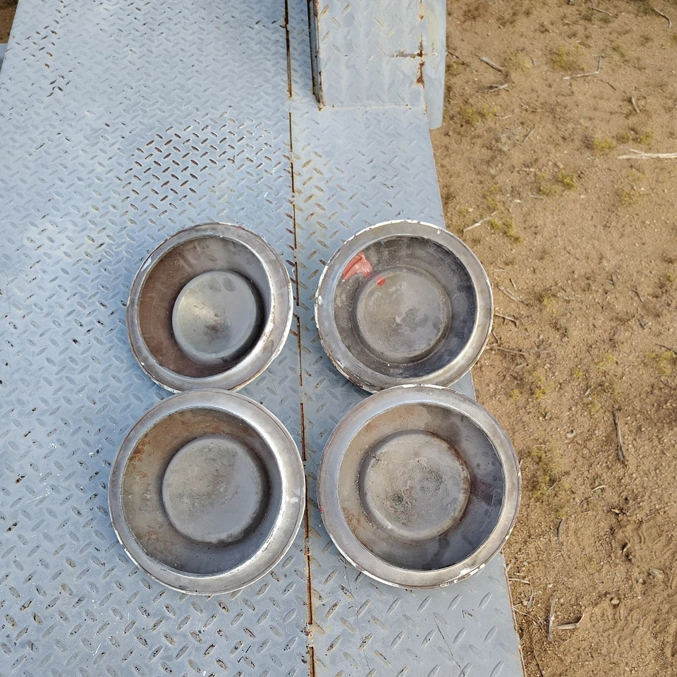 1958 59 Chevrolet Truck pickup 1/2 Ton Painted Hubcaps  - Image 3 of 4