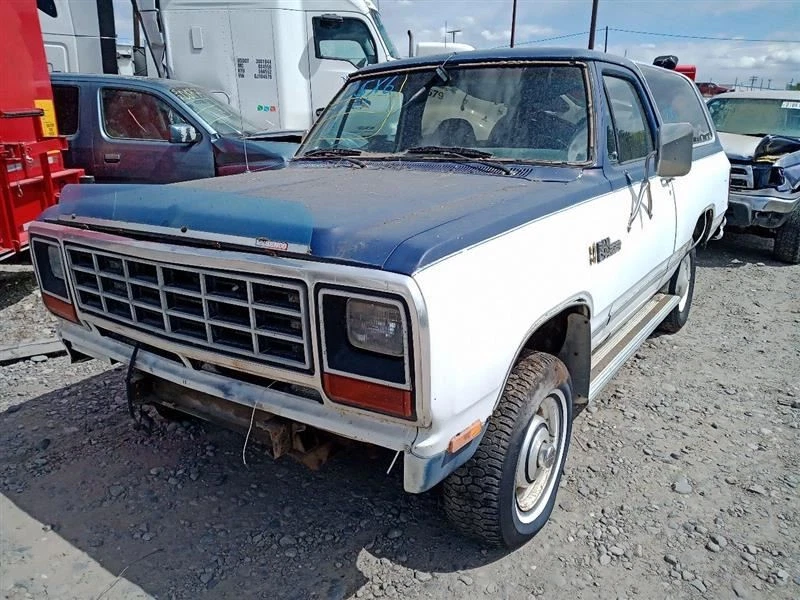 3.23 Ratio Rear Ring Gear/Pinion from 1983 Dodge Ram Charger 7979551 - Image 4 of 4