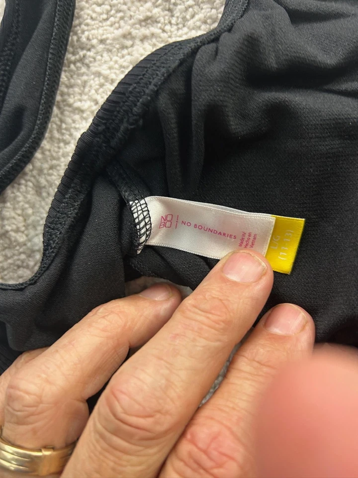 Top de bikini No Boundaries para mujer traje de baño grande ojal ajustable neón Foto 4 de 4